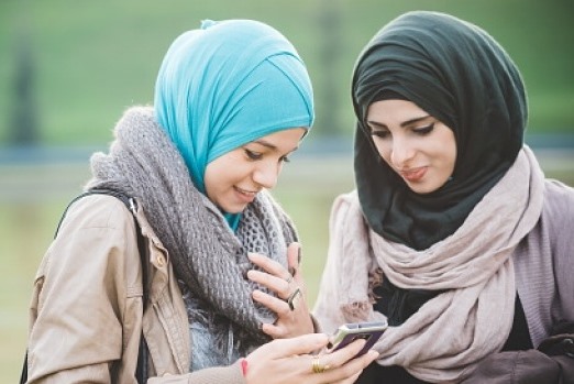 Advertisers Use Hijab to Reach Muslim Money
