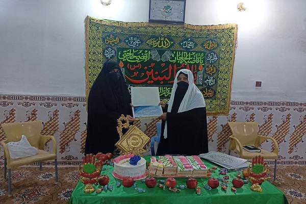 العراق: انطلاق ثلاث دورات قرآنية نسوية في النجف الأشرف + صور