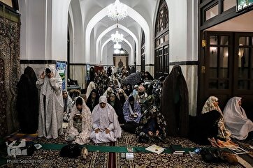 İmam Rzanın (ə) hərəmində etikaf saxlayanlar