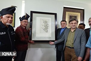 Malajsischer Premierminister empfiehlt iranische Kunstarbeiten während Besuchs auf dem Restu Global Quranic Festivals
