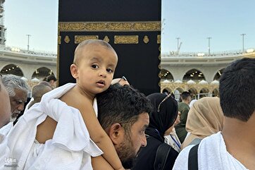 Children in Umrah Pilgrimage: Photo Gallery