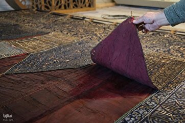 Maintenance of Historic Kaaba Curtain in Turkey’s Bursa