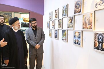Iranian President Visits 2024 Int’l Quran Exhibition, Honors Quran Servants