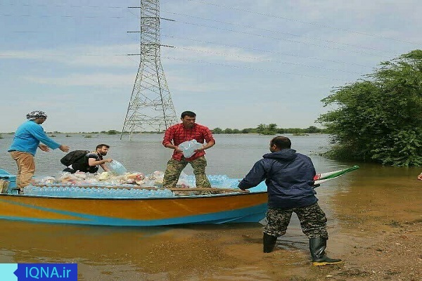 اقلام و هدایای مردمی شهرداری به خوزستان رسید