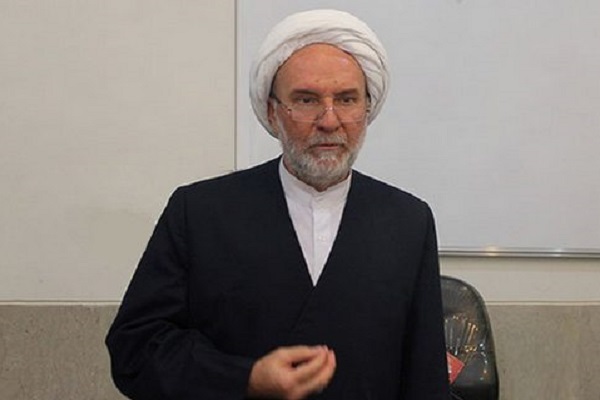 پاسخ امام صادق(ع) به یک پرسش؛ چرا دیه زن نصف مرد است