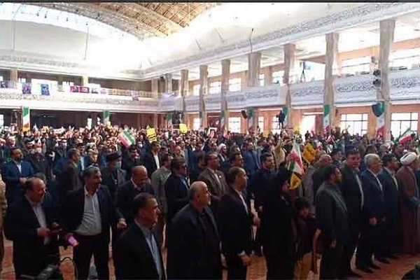 مراسم حماسه ۹ دی با حضور مردم گرگان در مصلی وحدت گرگان