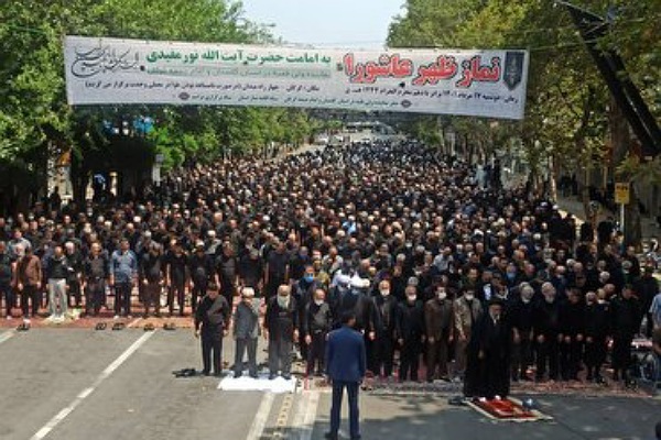 قامه نماز ظهر عاشورا به امامت الله نورمفیدی امام جمعه گرگان