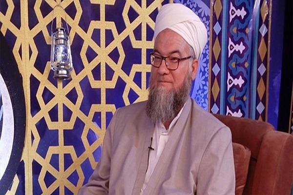 آخوند قره باش مدیر حوزه علمیه عرفانی صوفی شیخ داز اهل سنت کلاله