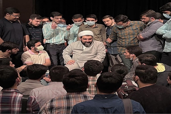 برگزاری کلاس مجردها در دانشگاه علم و فرهنگ