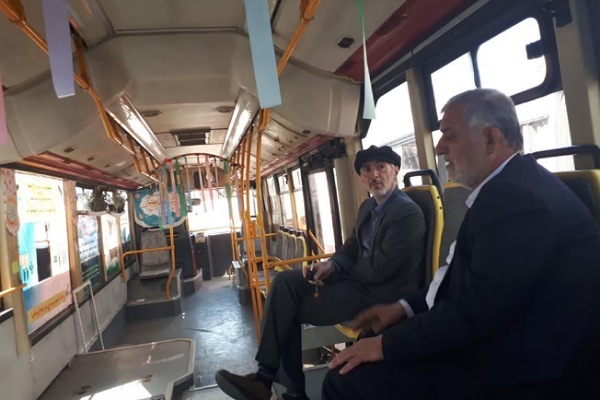 بازدید مدیر کل بنیاد مهدویت گلستان از اتوبوس مهدویت