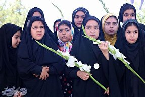 عزاداری دختران یزدی در سوگ سفیر کوچک کربلا