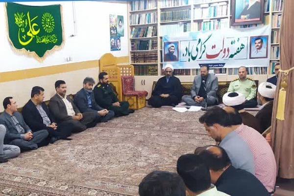 شیبک فرماندار کلاله در دیدار با امام جمعه کلاله