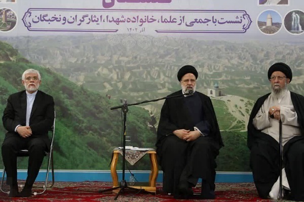 رئیس جمهور در دیدار با نخبگان و روشنفکران و خانواده شهدا