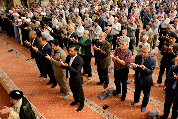 اقامه نماز عید قربان اقامه نماز عید قربان