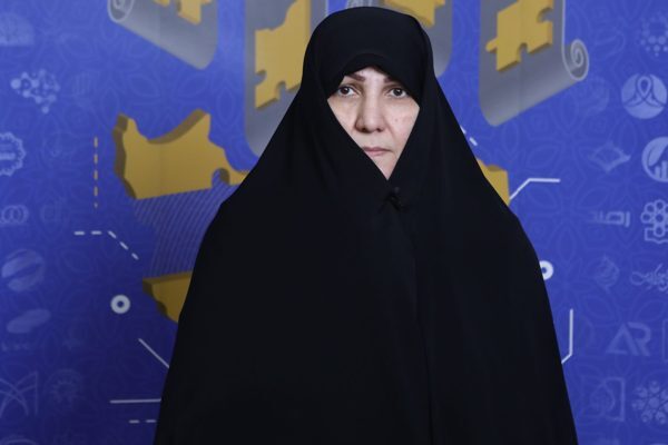 آثار ابرفردگرایی در ضدیت با ارزش‌های خانوادگی 