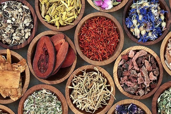 محدودیت‌های مصرف داروهای گیاهی در دوران بارداری