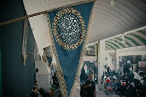 فیلم | حال‌ و هوای موکب حرم بانوی کرامت در مسیر نجف به کربلا