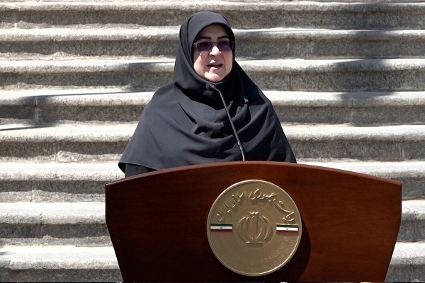 مهاجرانی: بسته حمایتی دولت برای پشتیبانی از تولید اجرا می‌شود