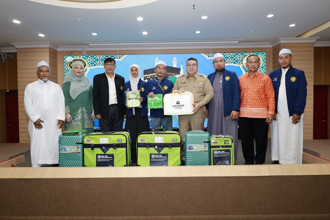 جلسه توجیهی زائران منتخب حج در تایلند برگزار شد