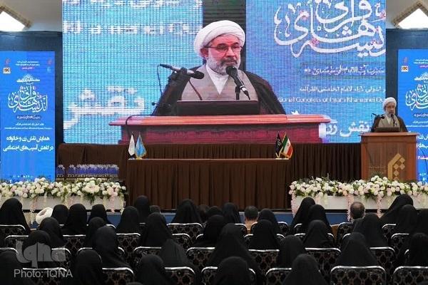 نگاه جامع رهبر معظم انقلاب در تبیین معارف قرآنی