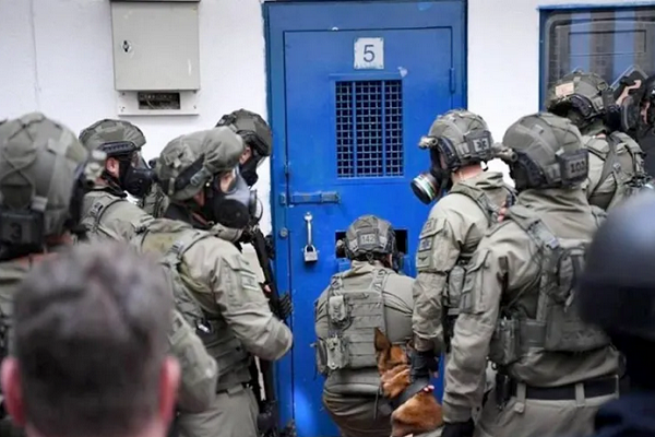 روایت آزاده فلسطینی از هتک حرمت قرآن در زندان‌های اسرائیل