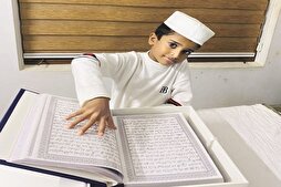 Un Indien de 9 ans calligraphie tout le Coran