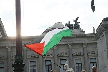 Deputado Eslovaco Critica Europa por Sancionar Rússia Enquanto Ignora Genocídio em Gaza