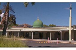 Avustralya’daki cami duvarlarına İslam karşıtı sloganlar yazıldı